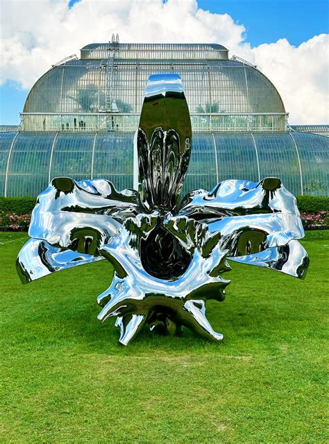 marc quinn sculptures